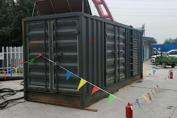 吴忠发电机租赁空气滤清器多久更换一次?